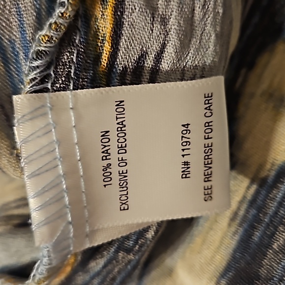 Sleeveless shirt - Picture 5 of 5